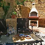 Aurora Villa