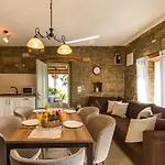 Aurora Villa *
