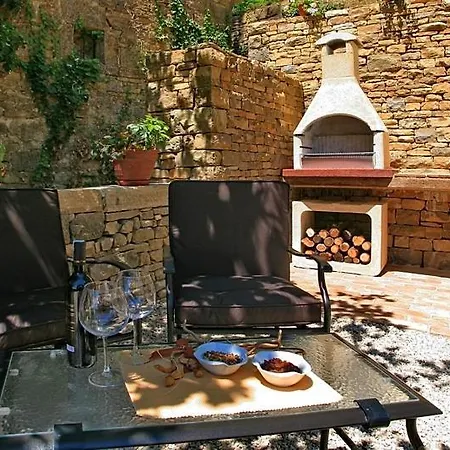 Aurora Villa
